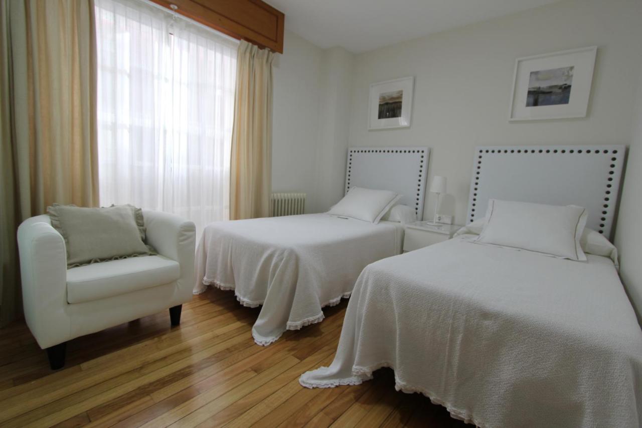 Vivienda Uso Turistico Espineira Apartment ซานติอาโก เด กอมโปสเตลา ภายนอก รูปภาพ