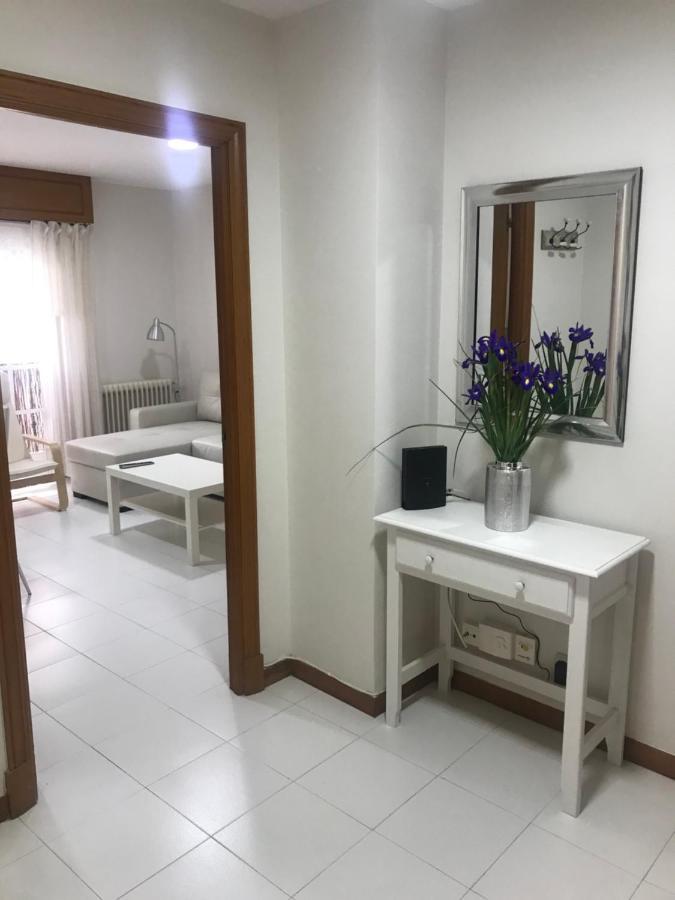Vivienda Uso Turistico Espineira Apartment ซานติอาโก เด กอมโปสเตลา ภายนอก รูปภาพ